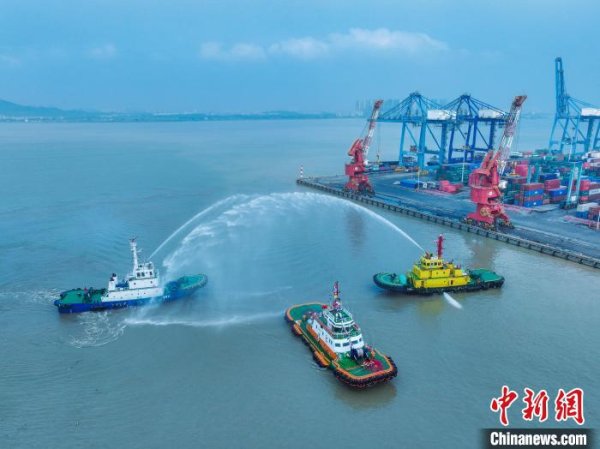嘉汇优配 华南地区首艘纯电动拖轮交付入列